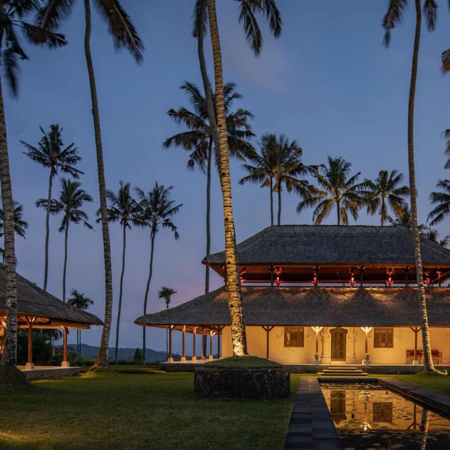 Wangi Felixe - Garden