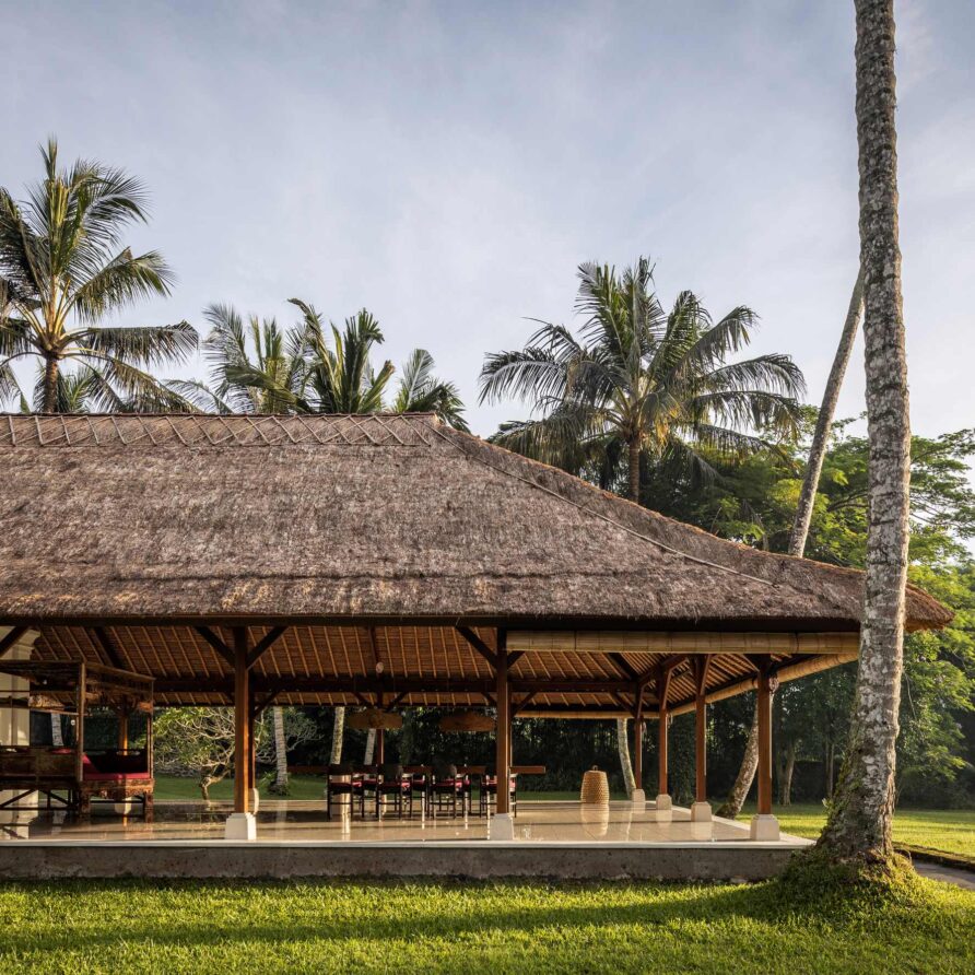 Wangi Felixe - Garden